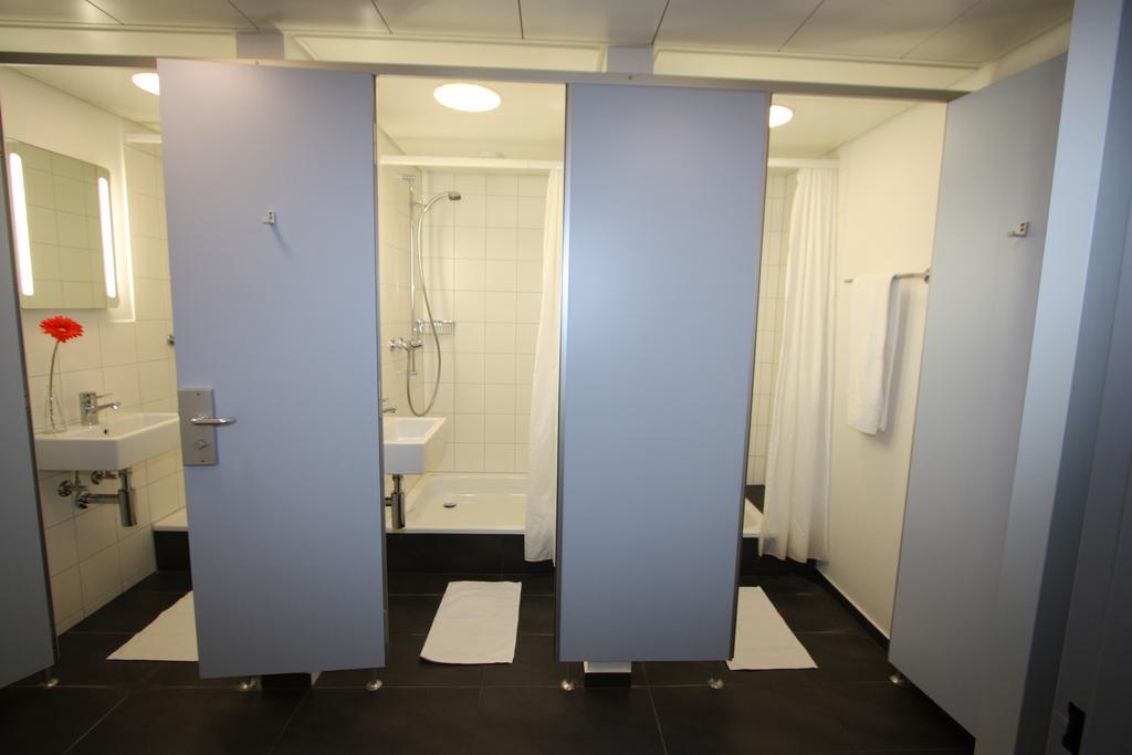 Primestay Apartmenthaus Zuerich Seebach Zurique Exterior foto