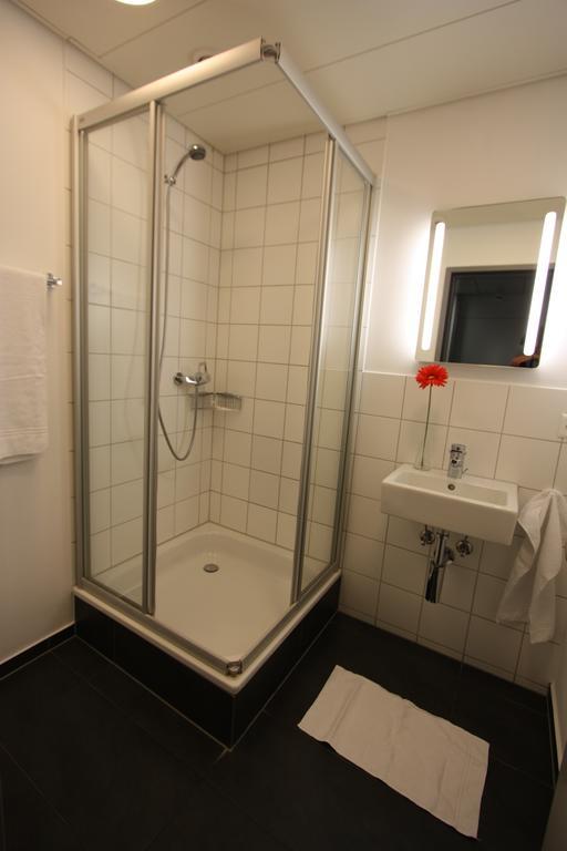 Primestay Apartmenthaus Zuerich Seebach Zurique Exterior foto