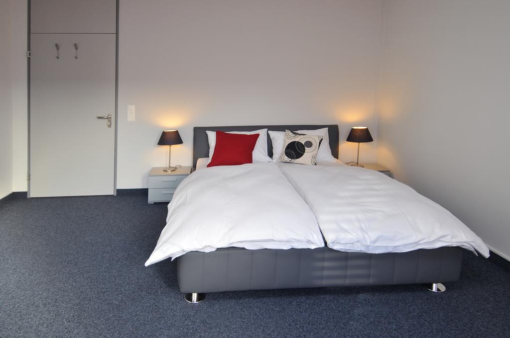 Primestay Apartmenthaus Zuerich Seebach Zurique Exterior foto