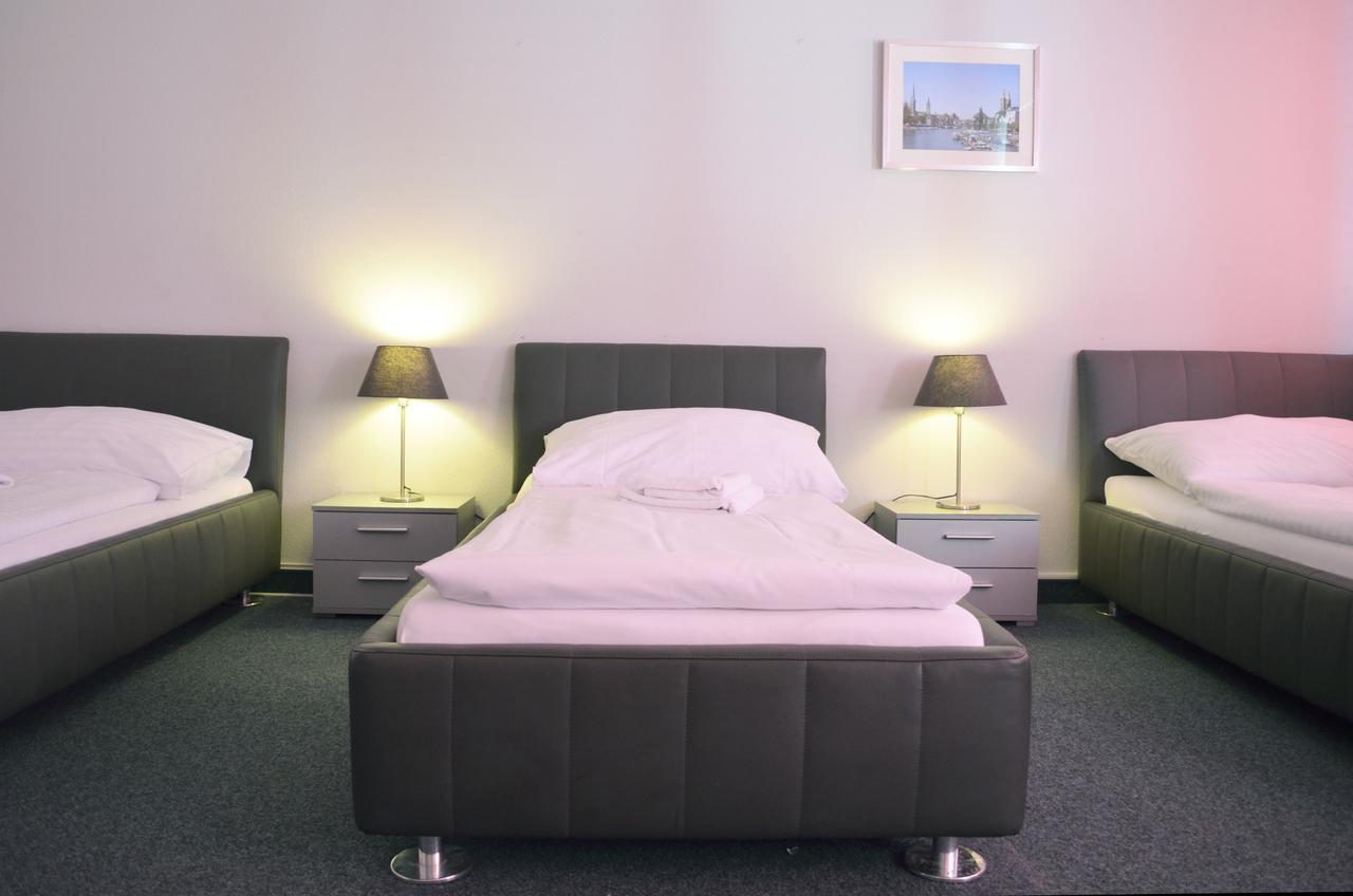 Primestay Apartmenthaus Zuerich Seebach Zurique Exterior foto