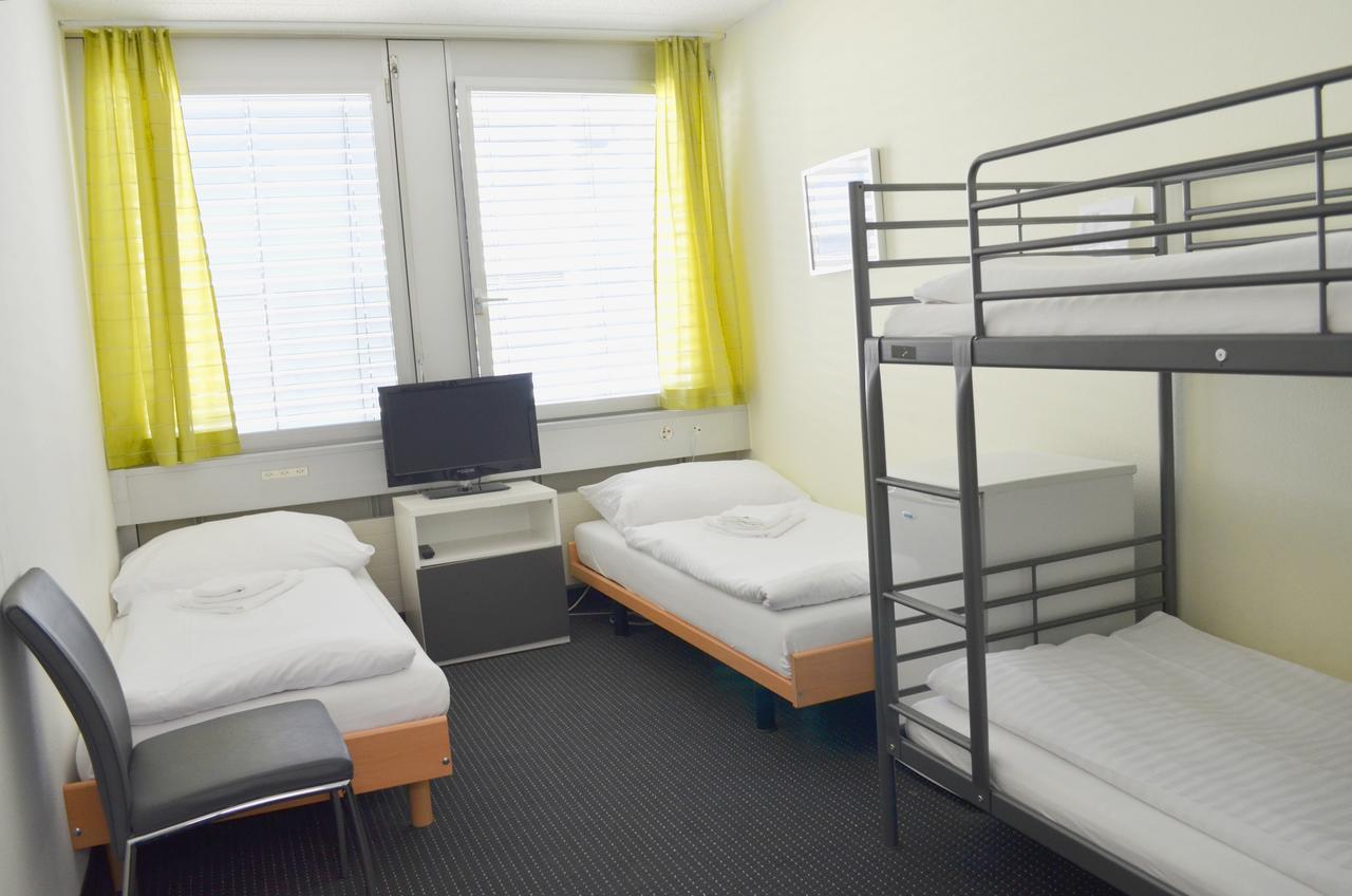 Primestay Apartmenthaus Zuerich Seebach Zurique Exterior foto